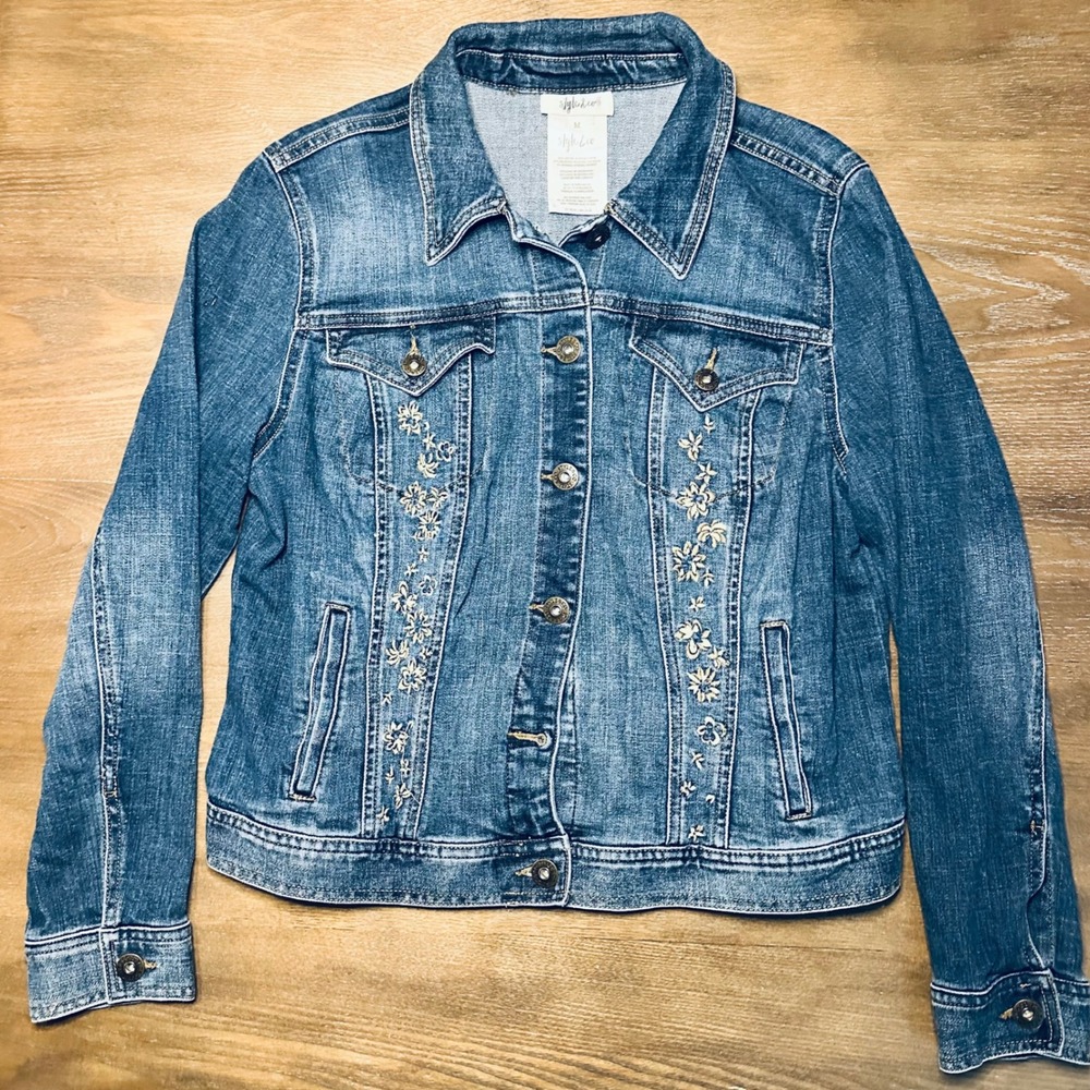 Style Co Womens Denim Jacket Medium Blue Embroidered Button Front Long Sleeve M
